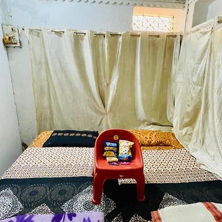 Sheetla Guest House Варанаси Экстерьер фото
